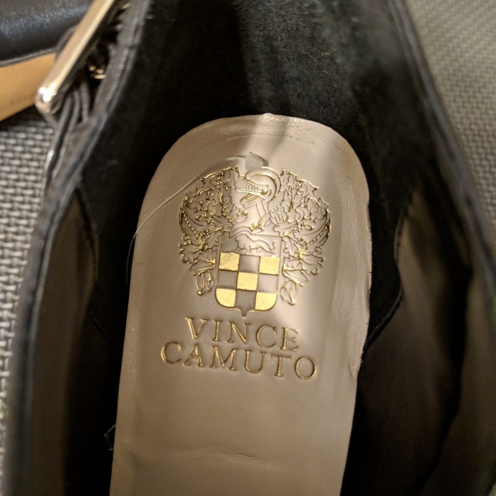 Vince Camuto black booties - Picture 2 of 7